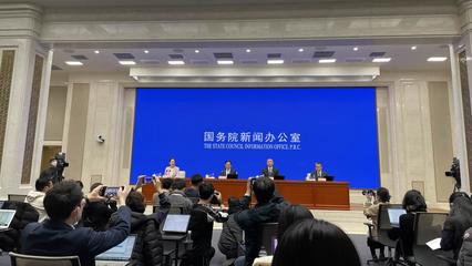 強(qiáng)化基礎(chǔ)性支撐，以智能裝備創(chuàng)新與AI基礎(chǔ)軟件共筑數(shù)字中國新基石